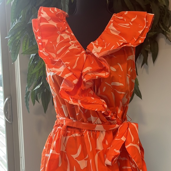 (EUC) Who What Wear Ruffled Top - Picture 2 of 4